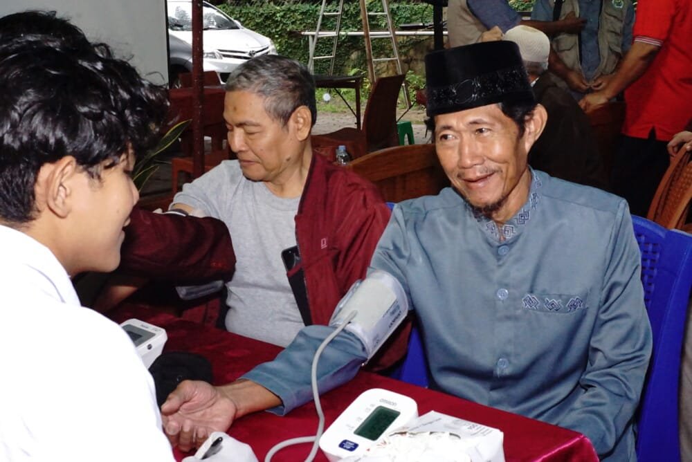 Peringati Hari Kesehatan Nasional, FKKI Samarinda adakan Pemeriksaan Kesehatan dan Konsultasi Gratis.