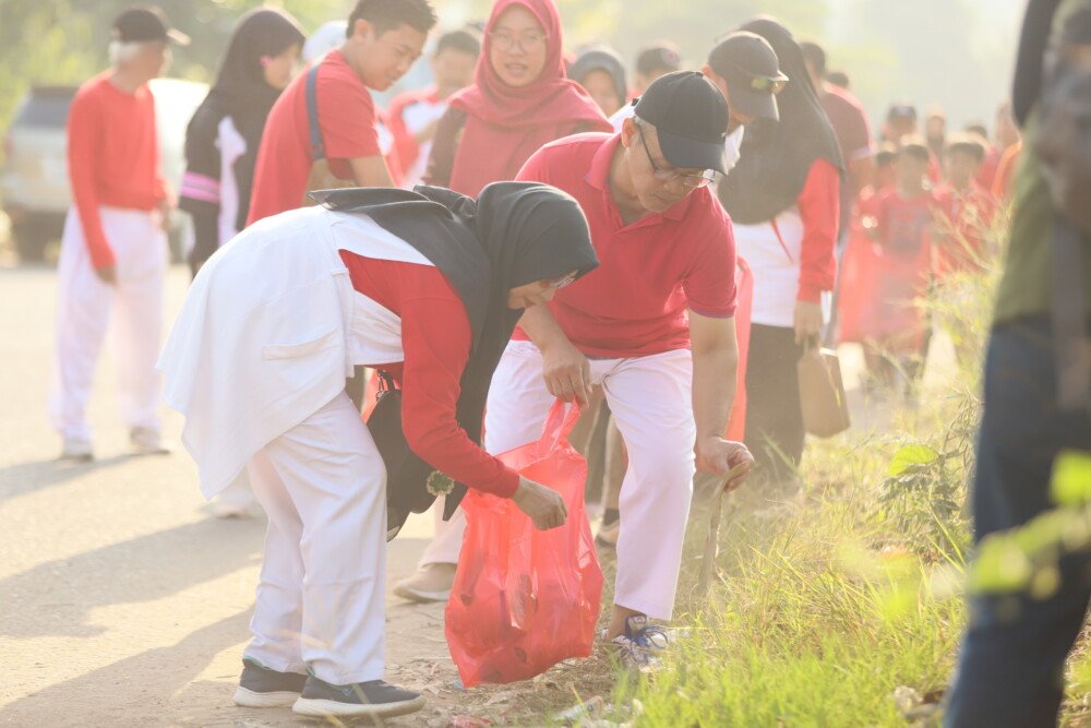LDII Harapan Baru Ubah Momentum Jalan Sehat Jadi Aksi Peduli Lingkungan