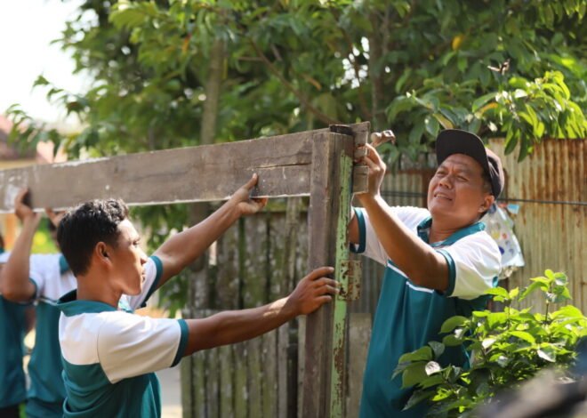 Kolaborasi PC Sambutan dan Samarinda Ilir, Warga LDII Gotong Royong Siapkan Lahan Parkir Masjid